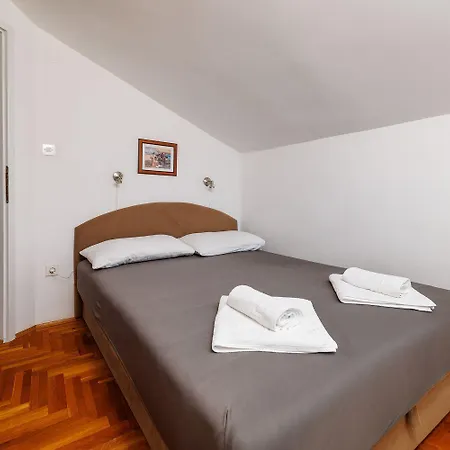 Atemberaubendes 150 Meter Zum Mit Jacuzzi, Meerblick, Pool, Billardtisch Dramalj