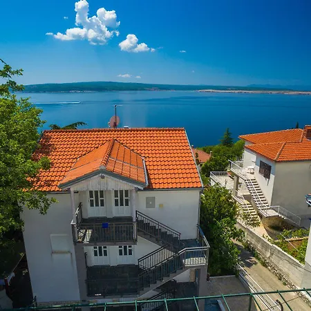 Atemberaubendes 150 Meter Zum Mit Jacuzzi, Meerblick, Pool, Billardtisch Daire