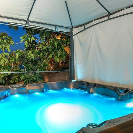 Atemberaubendes 150 Meter Zum Mit Jacuzzi, Meerblick, Pool, Billardtisch Daire *