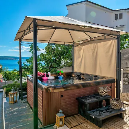 Atemberaubendes 150 Meter Zum Mit Jacuzzi, Meerblick, Pool, Billardtisch * Dramalj