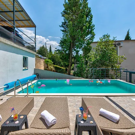 Atemberaubendes 150 Meter Zum Mit Jacuzzi, Meerblick, Pool, Billardtisch Daire *