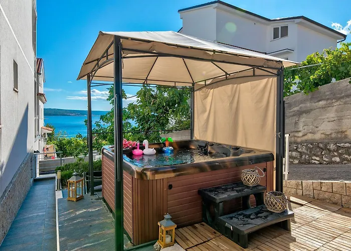 Atemberaubendes 150 Meter Zum Mit Jacuzzi, Meerblick, Pool, Billardtisch * Dramalj